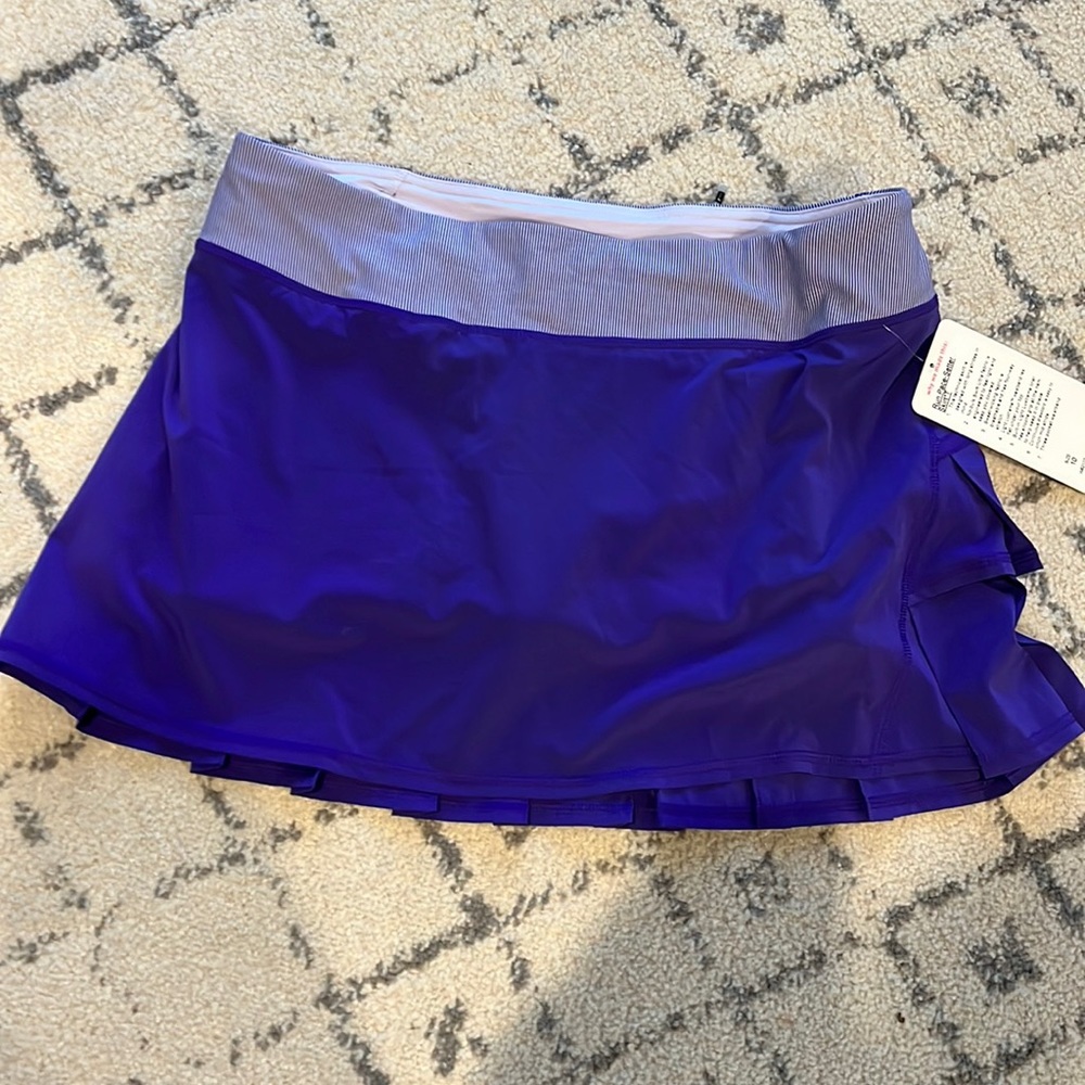 Lululemon Run: pace-setter skirt, TALL , size 10 Rare